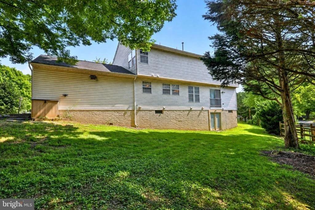 Photo of 19319 PLUMMER DRIVE