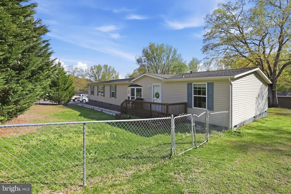 Photo of 8 WALKER WAY