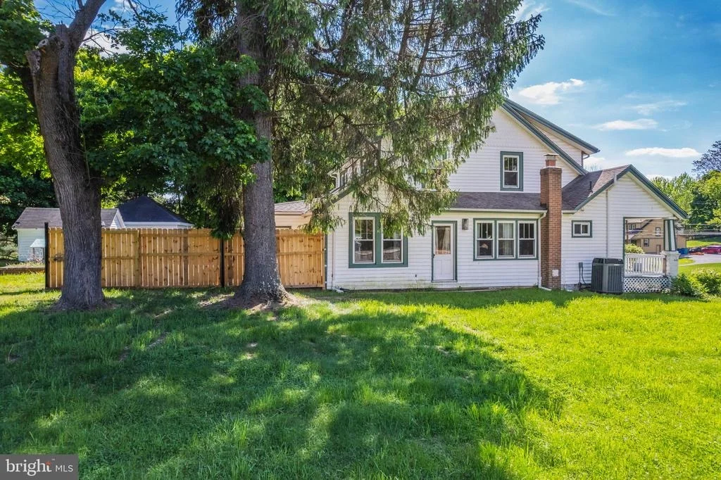 Photo of 28733 RIDGE ROAD