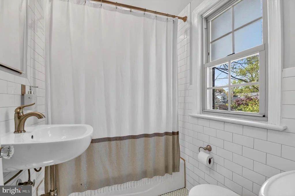 Photo of 8306 QUEEN ANNES DRIVE