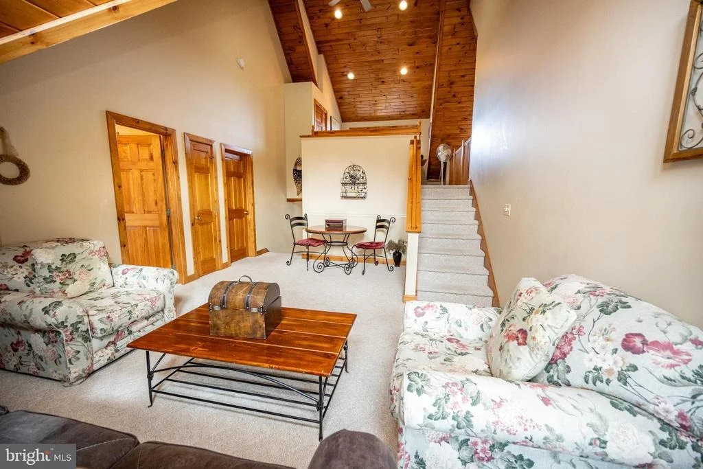 Photo of 110 HIGHLINE DRIVE
