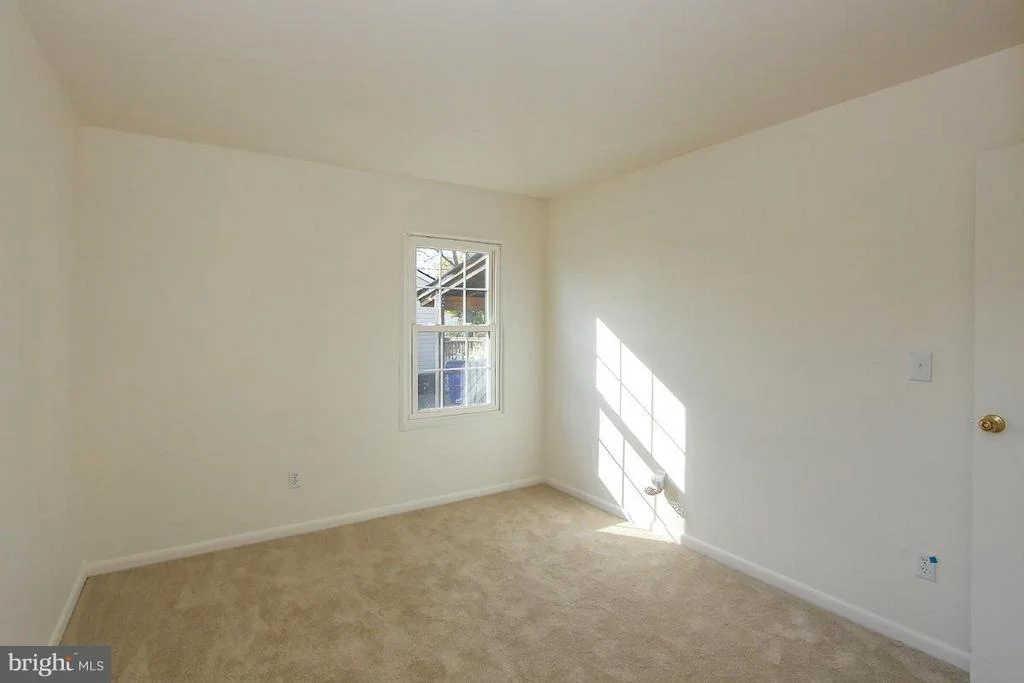 Photo of 300 MANOR COURT