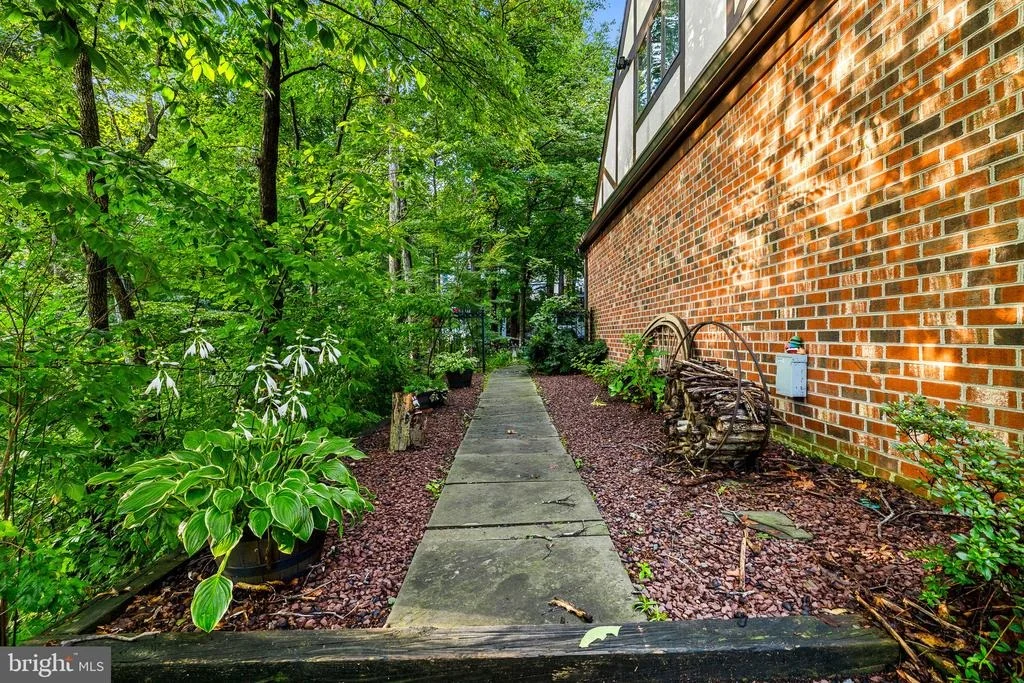 Photo of 2490 TREE HOUSE DRIVE
