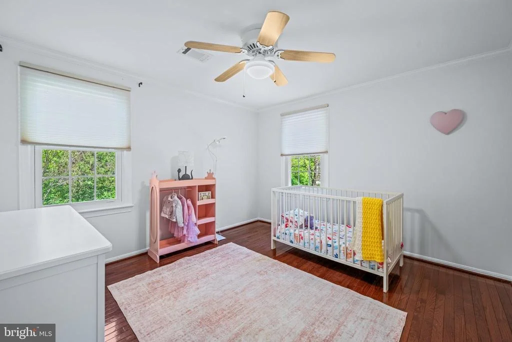 Photo of 6 STARLIGHT COURT