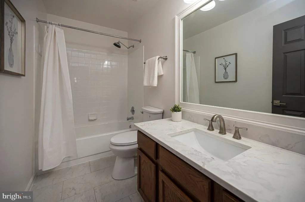 Photo of 4204 AVON DRIVE
