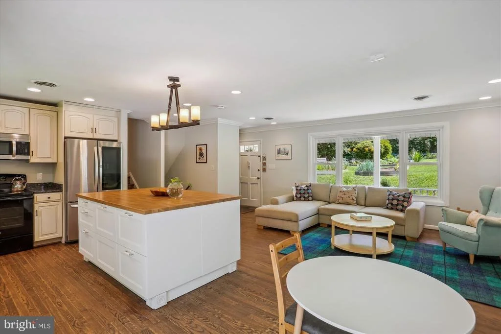 Photo of 11816 LONGDRAFT COURT