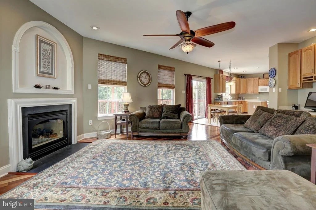 Photo of 4832 BROOM DRIVE