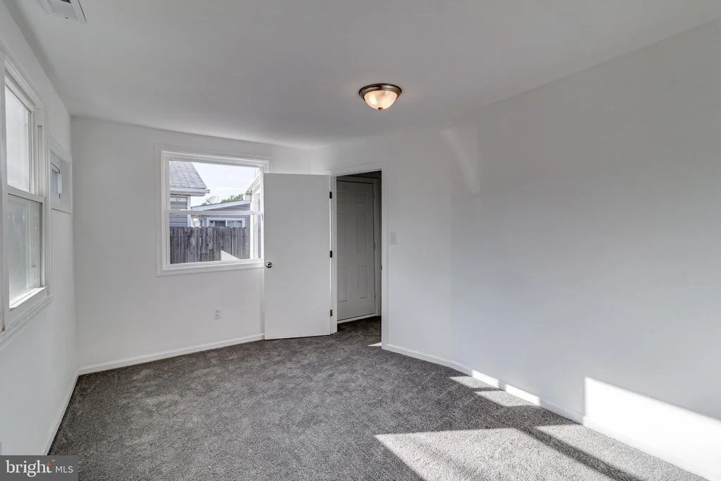 Photo of 1318 WILSON POINT ROAD