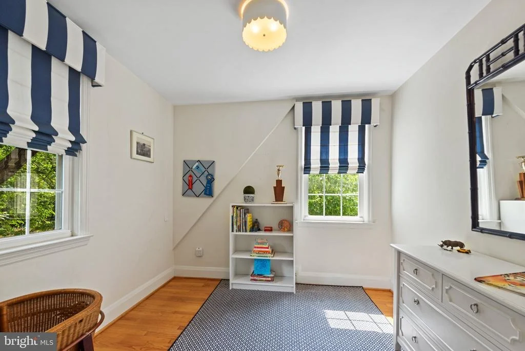 Photo of 7313 YORKTOWNE