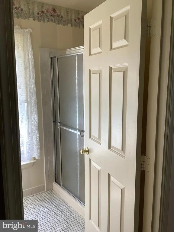 Photo of 921 MASTLINE DRIVE