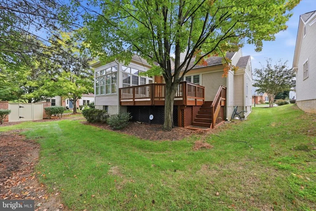 Photo of 2429 BEAR DEN ROAD