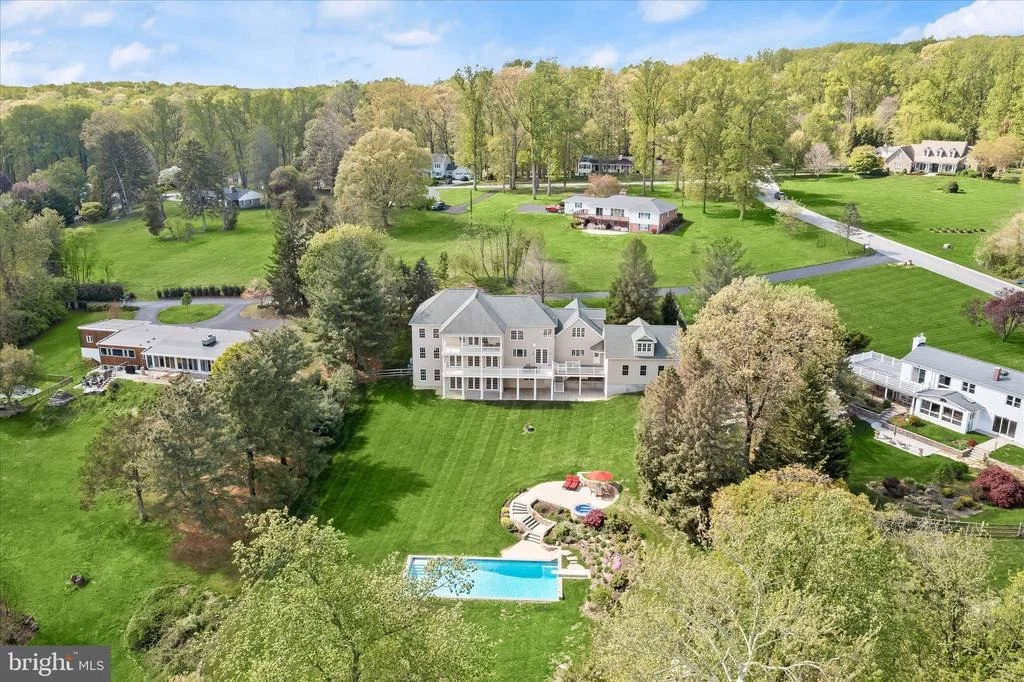 Photo of 2606 BRIGADOON ROAD