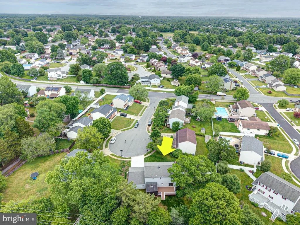 Photo of 8 RISA COURT