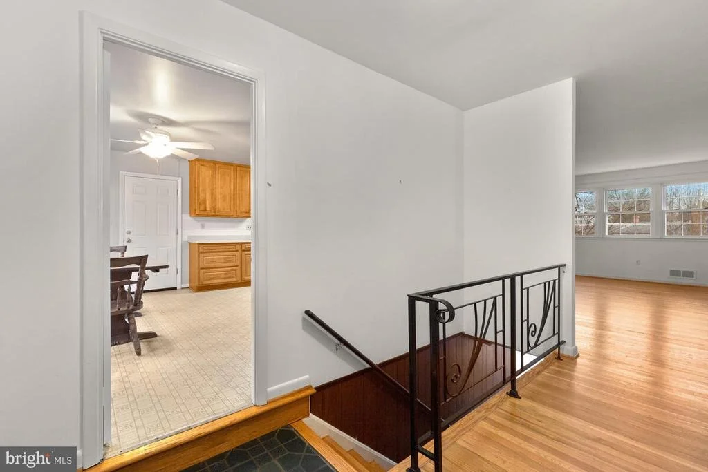 Photo of 2725 WOODEDGE ROAD