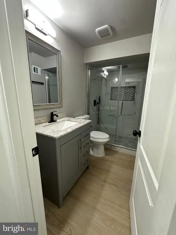 Photo of 43997 NEEDMORE COURT