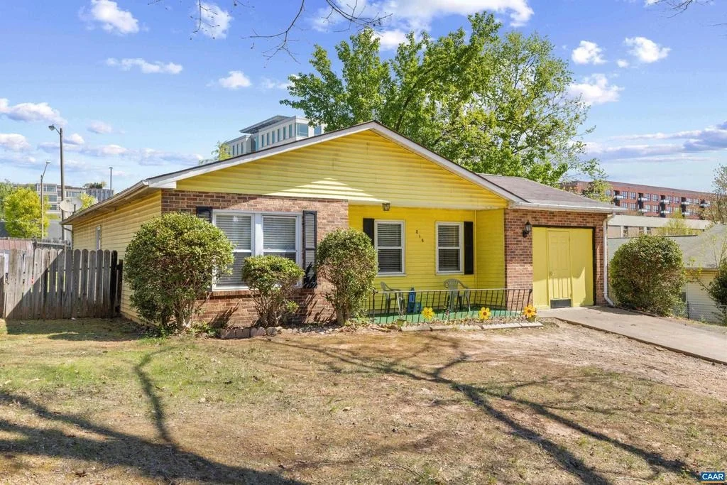 Photo of 215 DICE ST