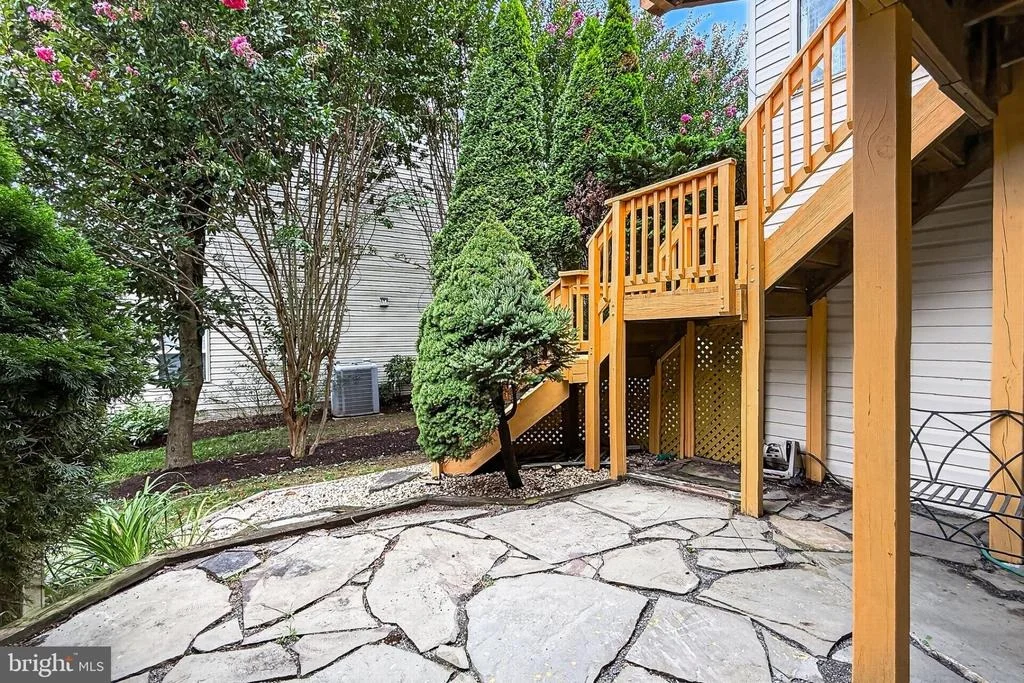 Photo of 8928 GARDEN GATE DRIVE