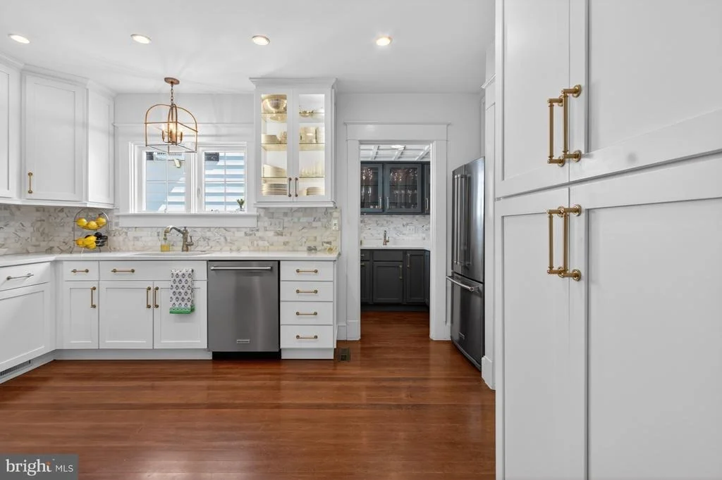 Photo of 829 SAVANNAH ROAD