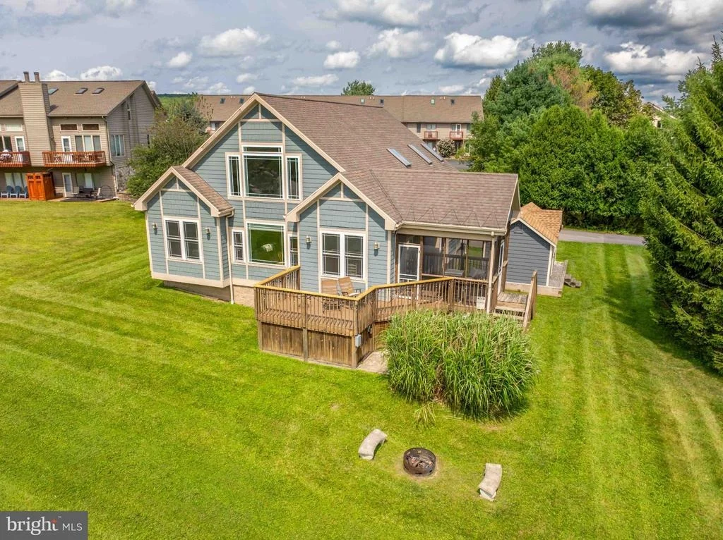 Photo of 296 LAKE POINTE DRIVE