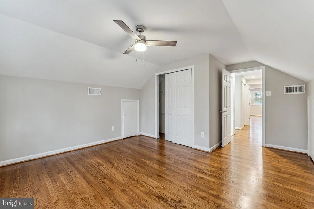 Photo of 3912 KING ARTHUR ROAD
