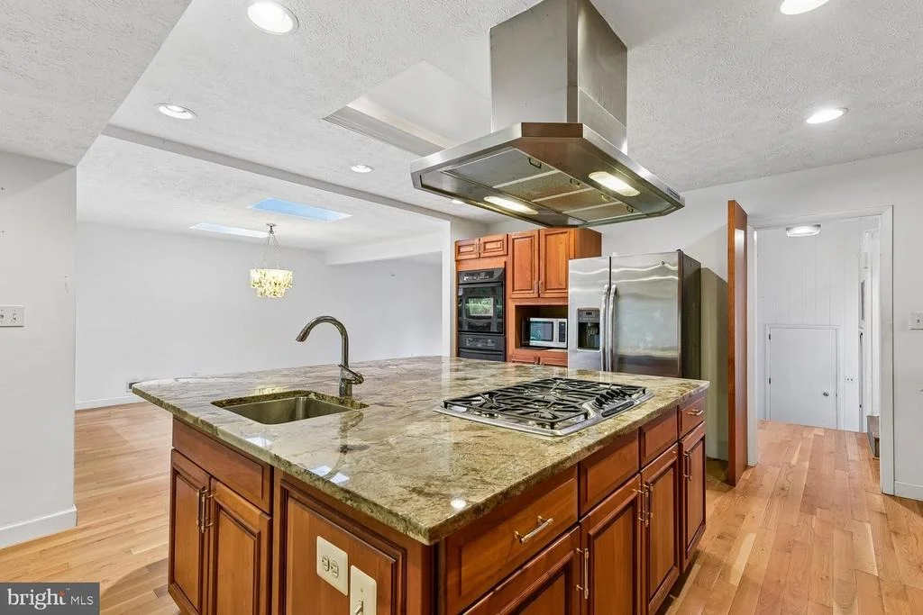 Photo of 7933 STEVENSON ROAD