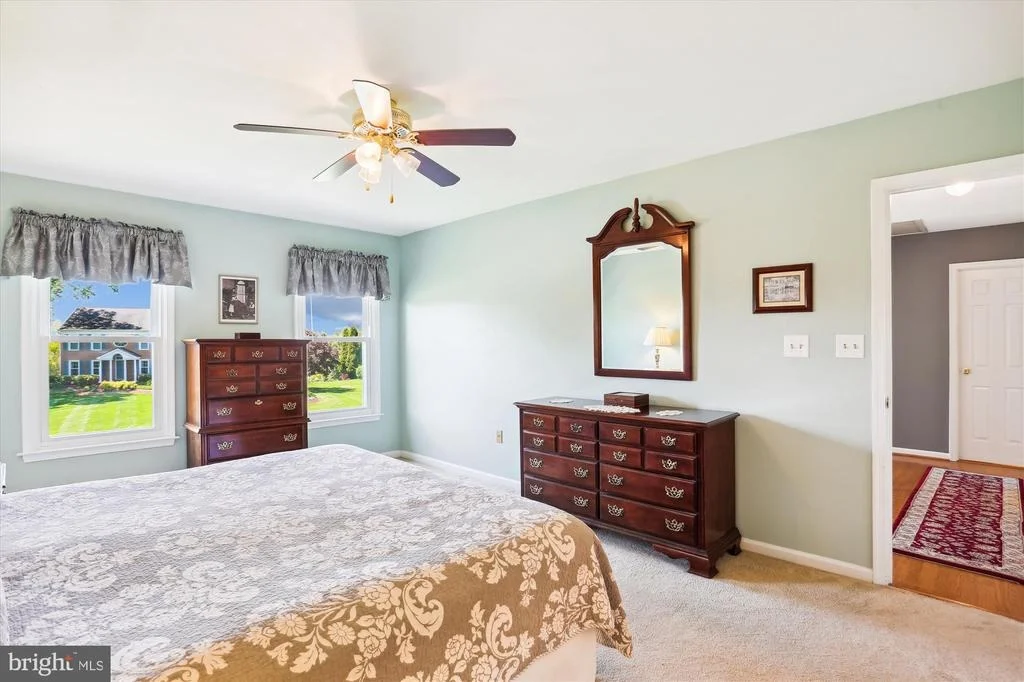 Photo of 18521 AZALEA DRIVE