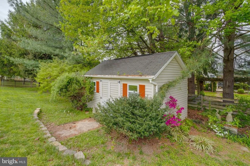 Photo of 1923 MUNSEY DRIVE