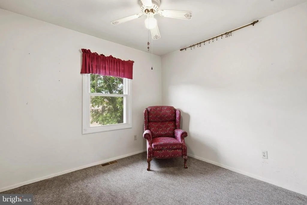 Photo of 215 COMPTON ROAD