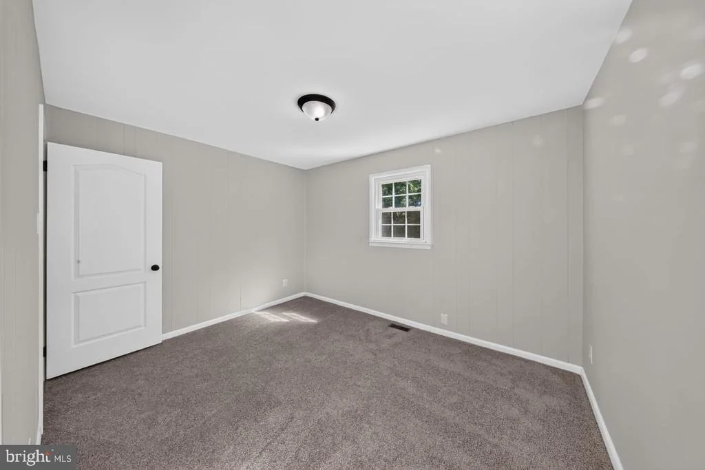 Photo of 7 MCGAUGHY DRIVE
