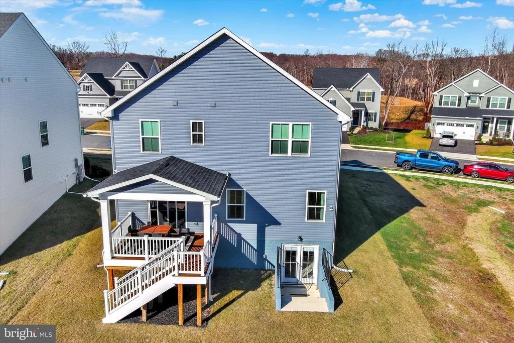 Photo of 839 LENI WAY