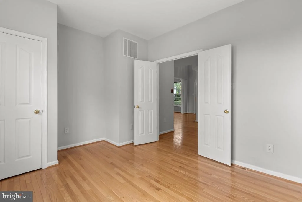 Photo of 18015 COACHMANS ROAD