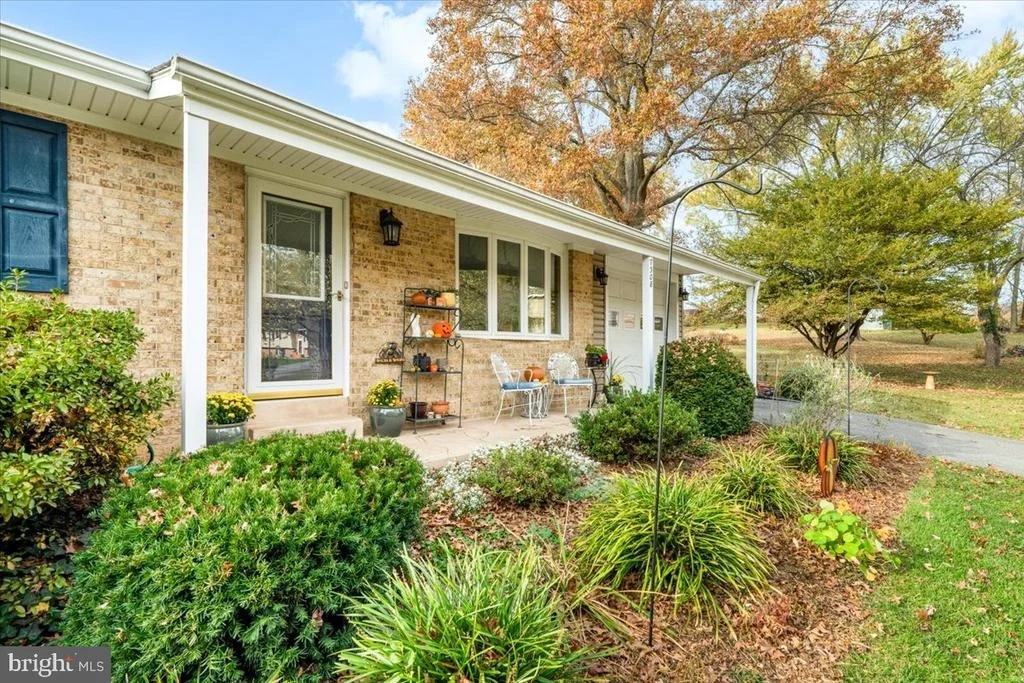 Photo of 7308 POPLAR LANE