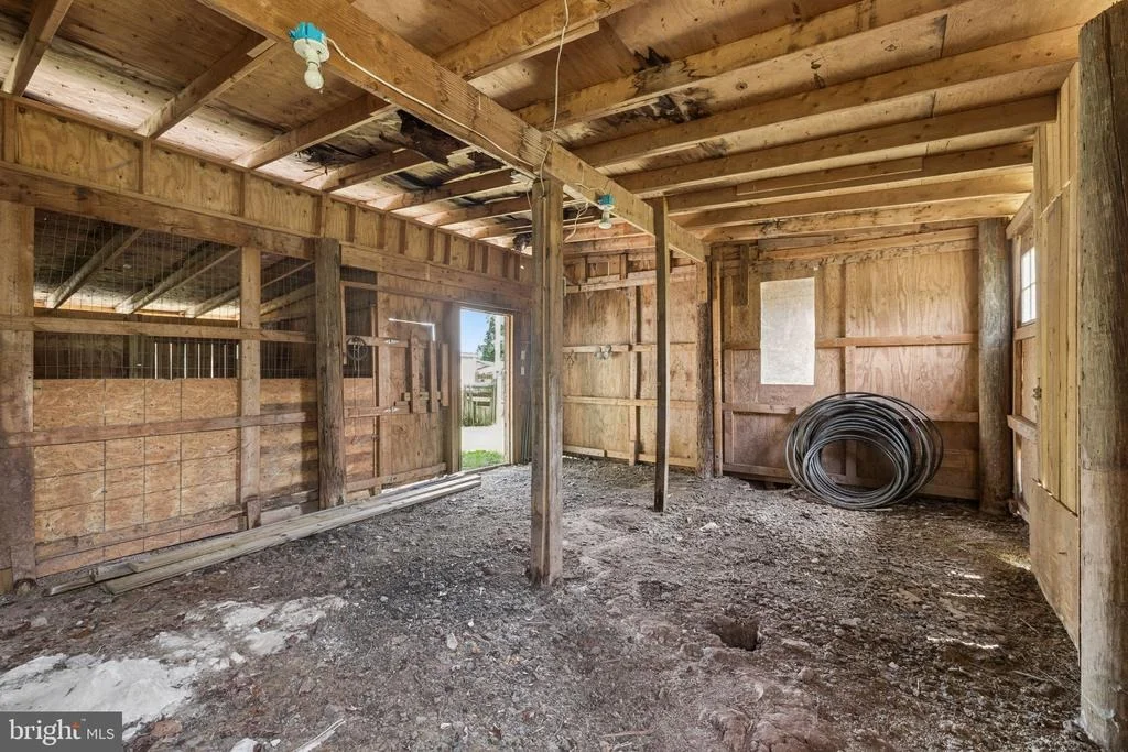 Photo of 14917 COMPTON ROAD