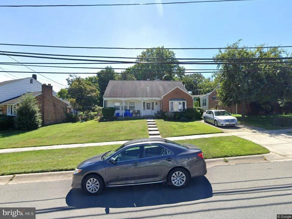 Photo of 1004 LAMBERTON DRIVE