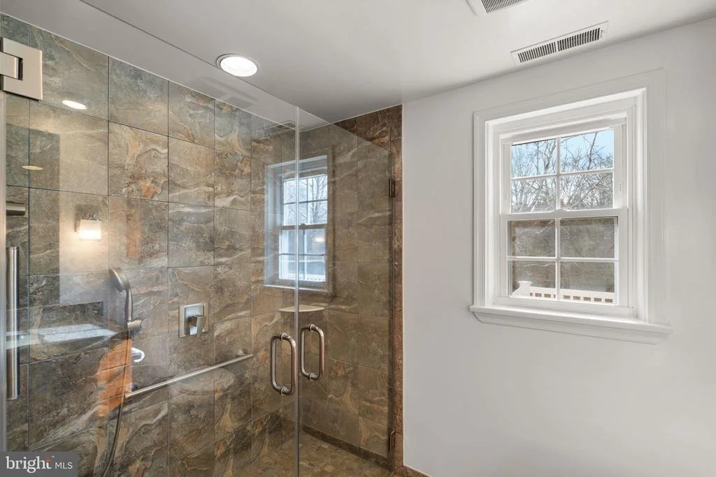 Photo of 3707 COOL CREST DRIVE