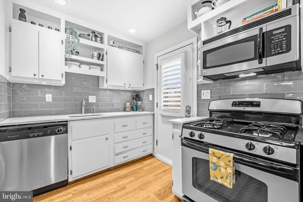 Photo of 1600 FLORA LANE