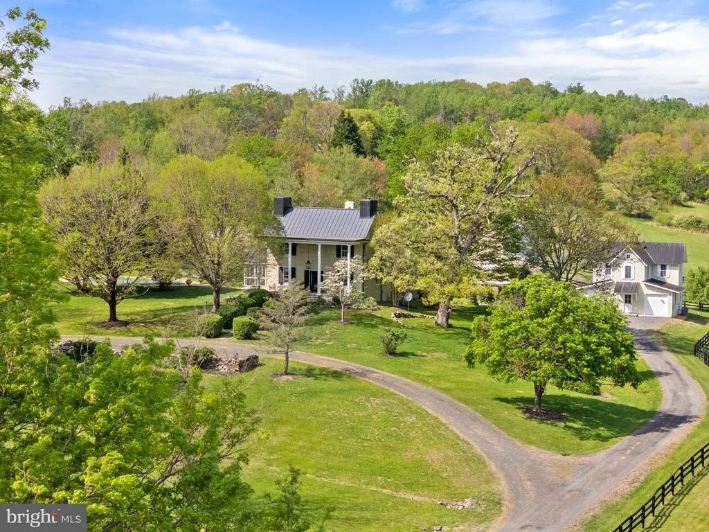 Photo of 6370 & 6378 JOHN BARTON PAYNE ROAD