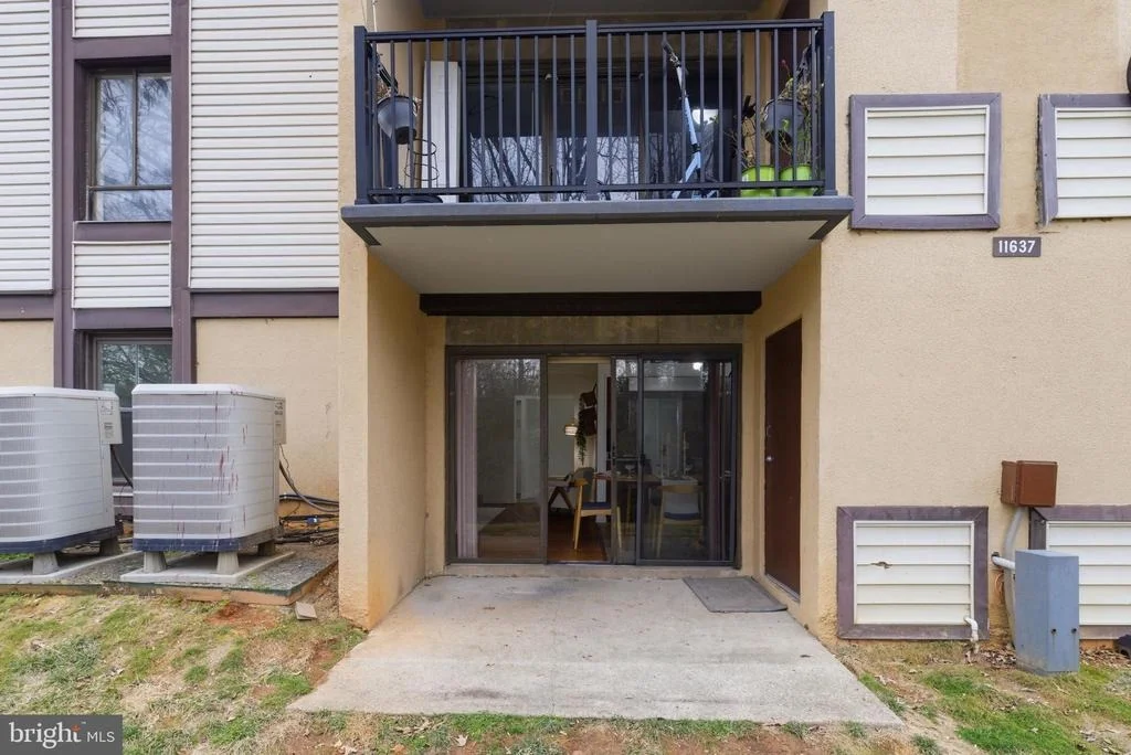 Photo of Unit 832B at 11637 STONEVIEW SQUARE