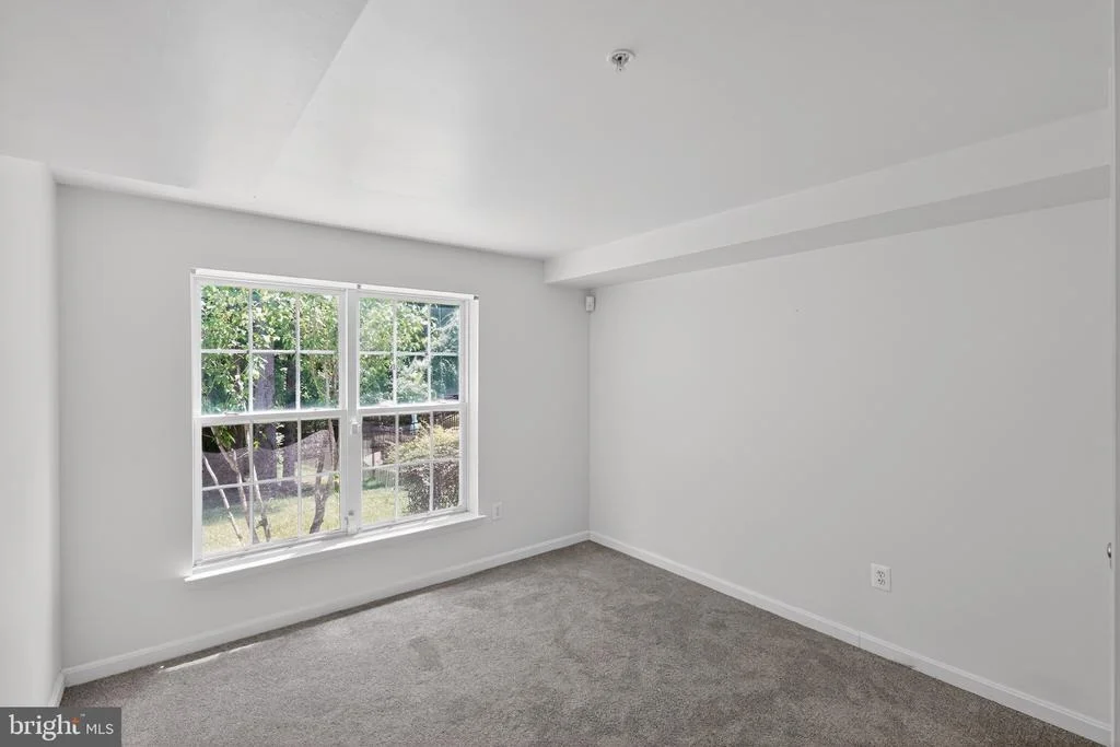 Photo of 9200 FOX PARK ROAD