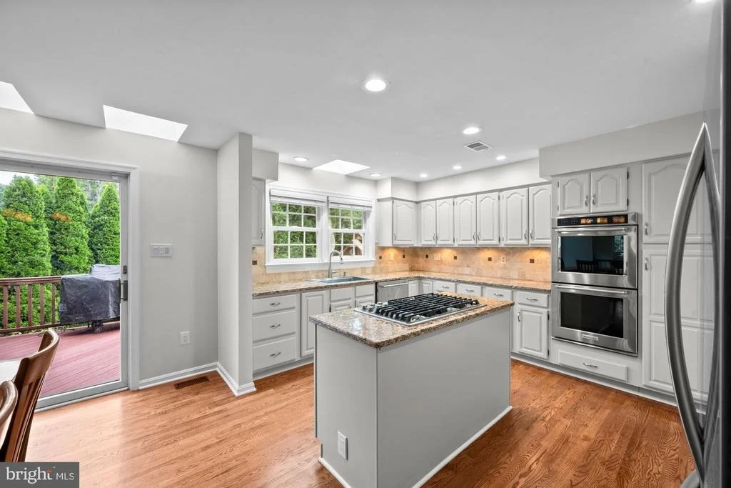 Photo of 10215 MARTINHOE DRIVE
