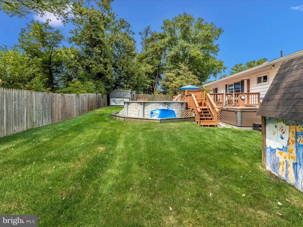 Photo of 11320 RAMBLING ROAD