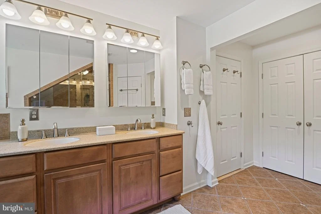 Photo of 7821 FALSTAFF ROAD