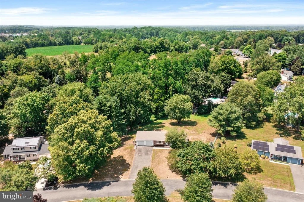 Photo of 6 ELEANOR DRIVE