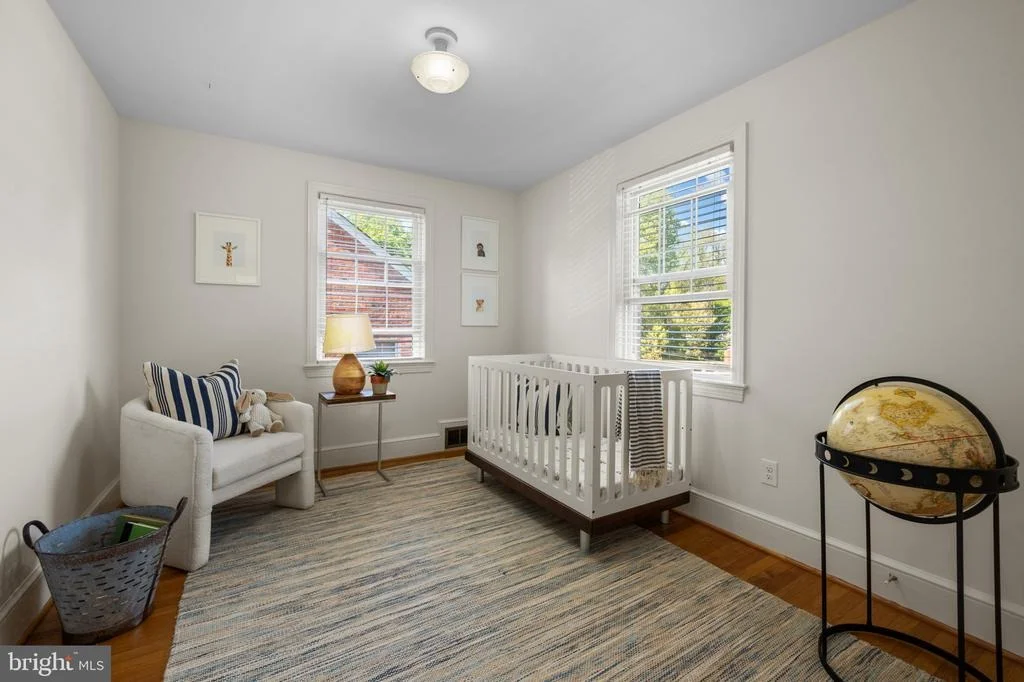Photo of 1667 PRIMROSE ROAD NW