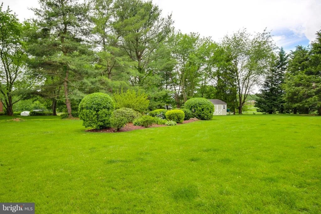 Photo of 6504 GRIFFITH ROAD