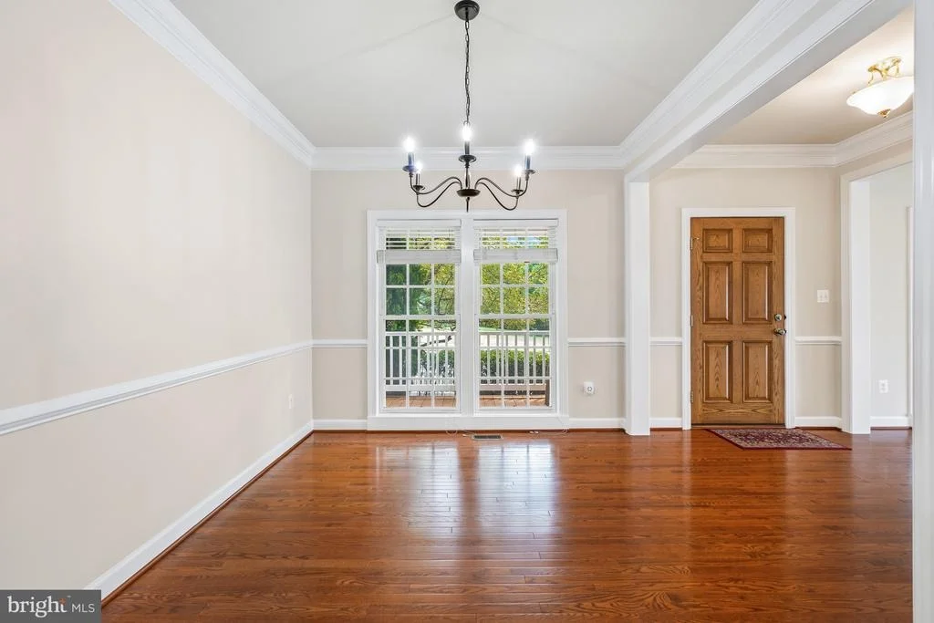 Photo of 4104 TOTTENHAM STREET