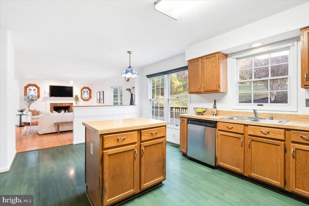 Photo of 4634 FELDSPAR ROAD