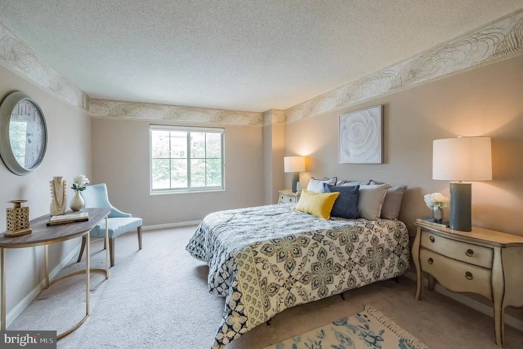 Photo of Unit 306 at 14801 PENNFIELD CIRCLE