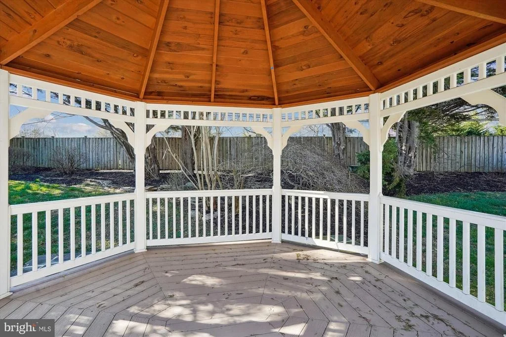 Photo of 18604 WILLOW OAK DRIVE
