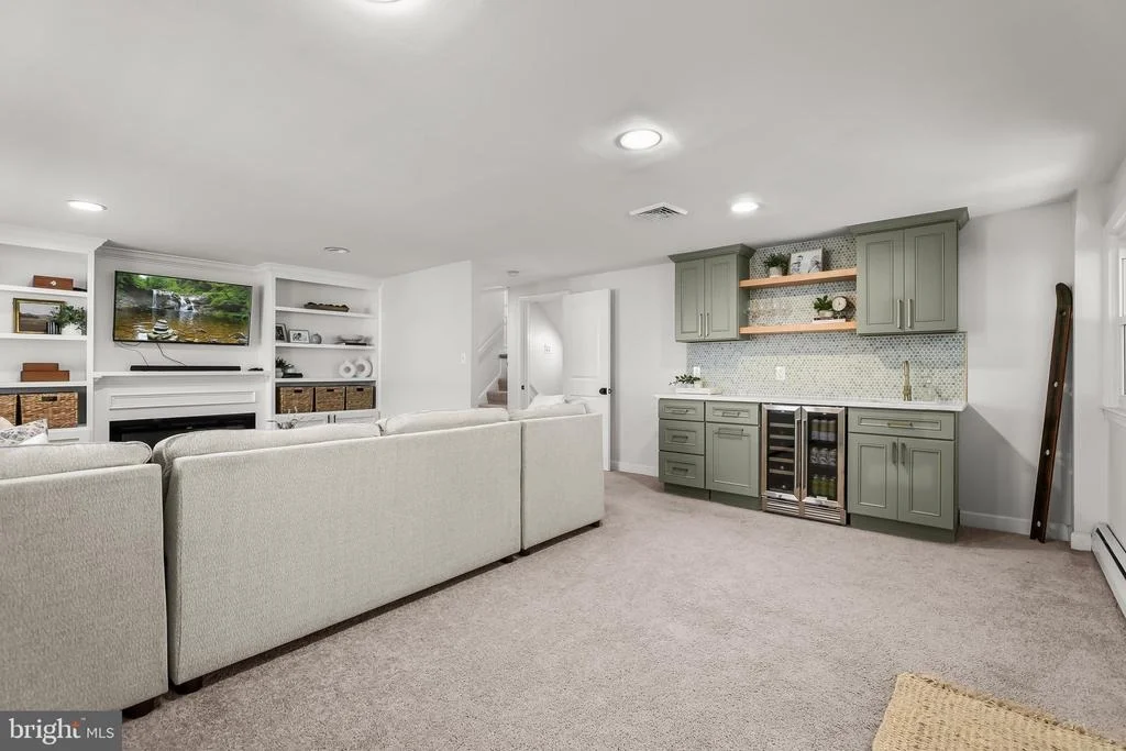 Photo of 906 SOUTHWICK DRIVE